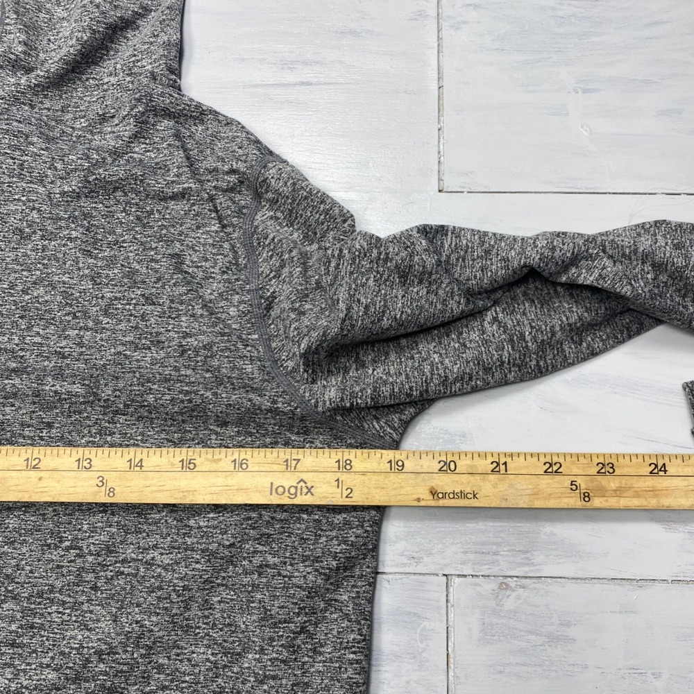 Vuori Halo Performance Hoodie Womens M Gray DreamKnit Pullover Sweatshirt - Picture 5 of 7
